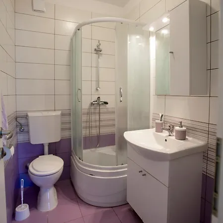 Kadulja Apartment *